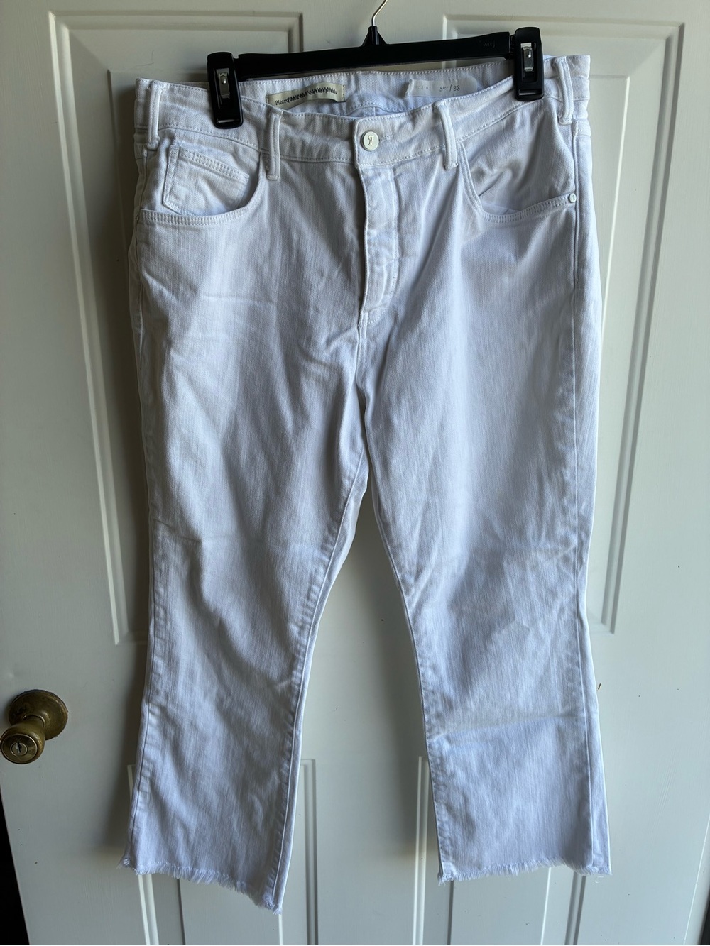 Pilcro and The Letterpress by Anthropologie Frayed Crop Jeans Size 33 Women’s